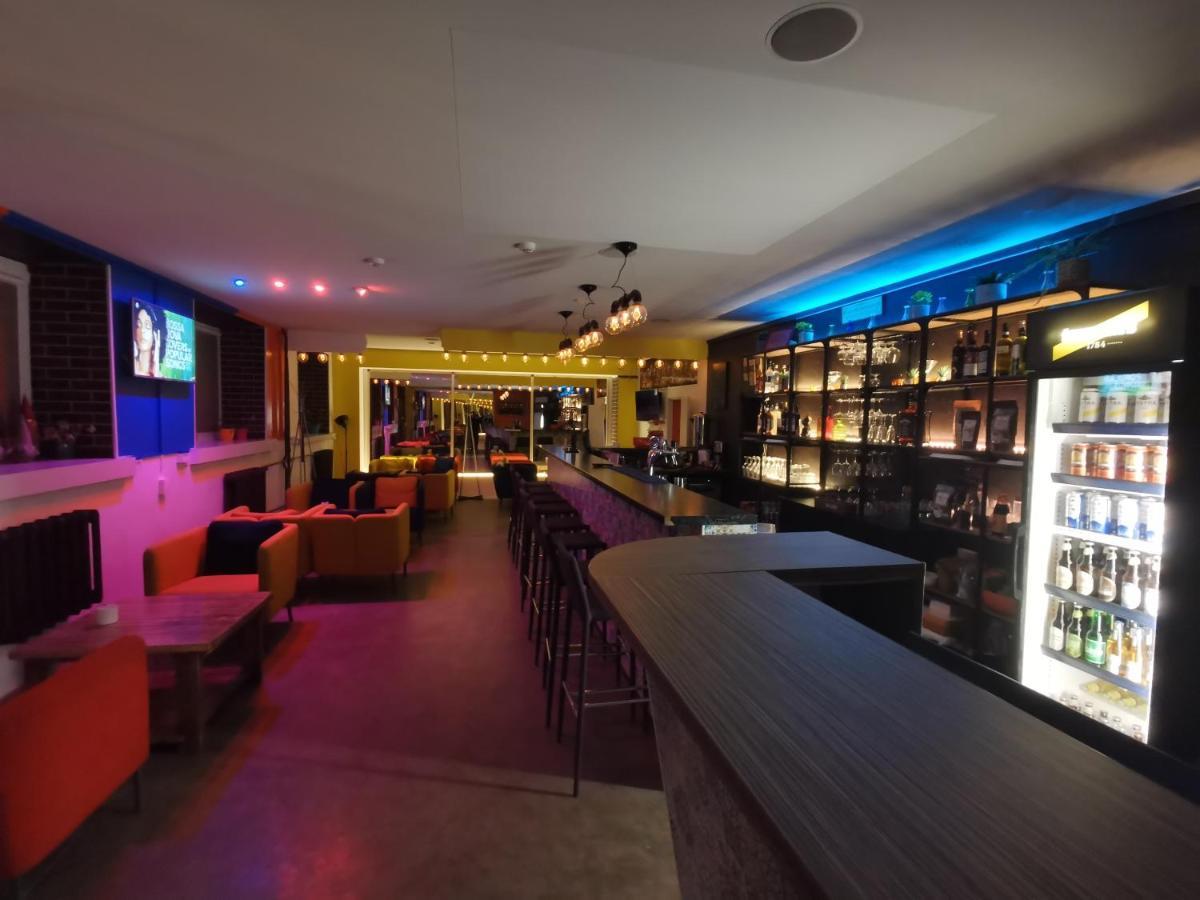 Tiki Taka & Pub