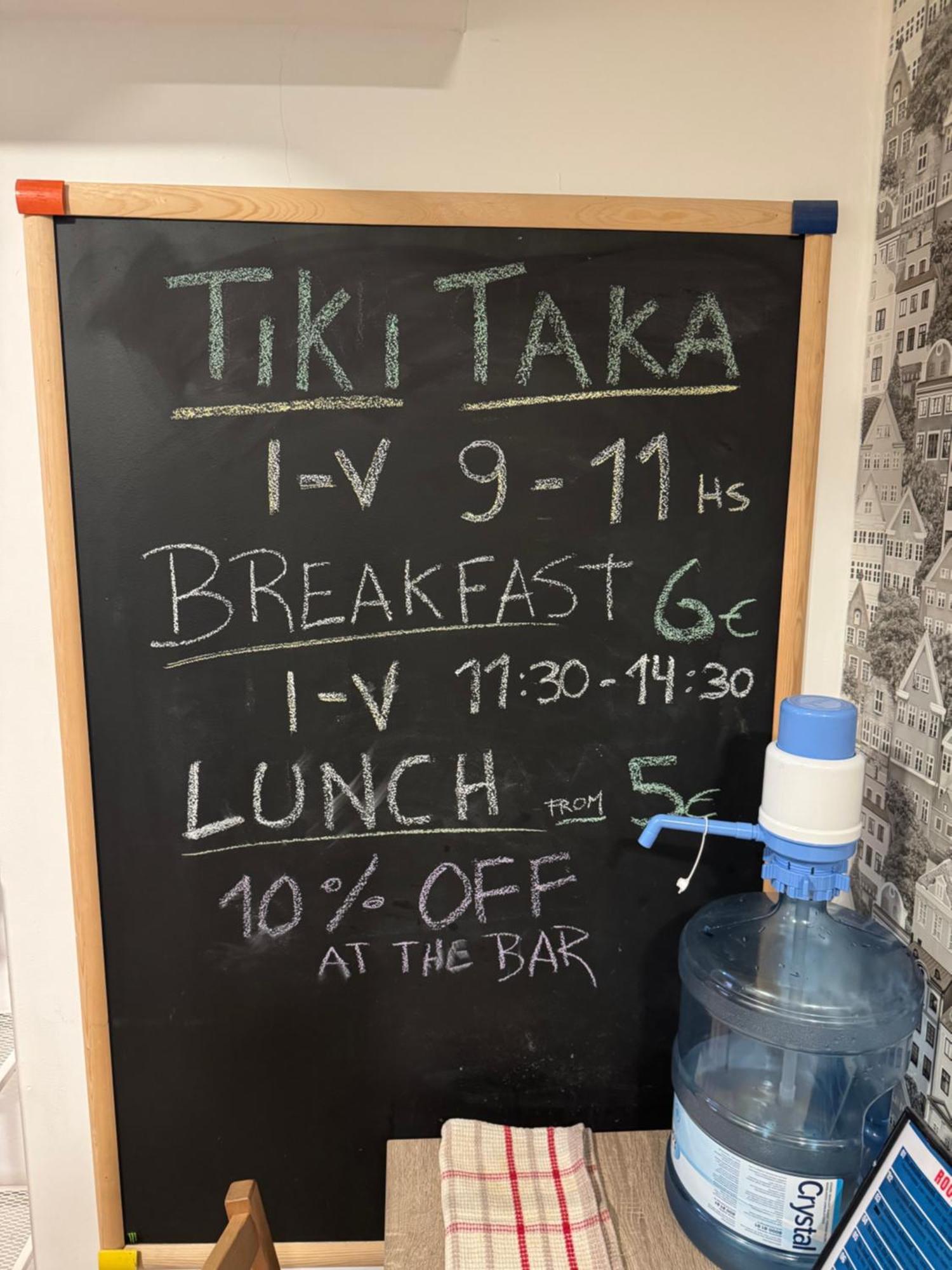 Hostel Tiki Taka & Pub Vilnius